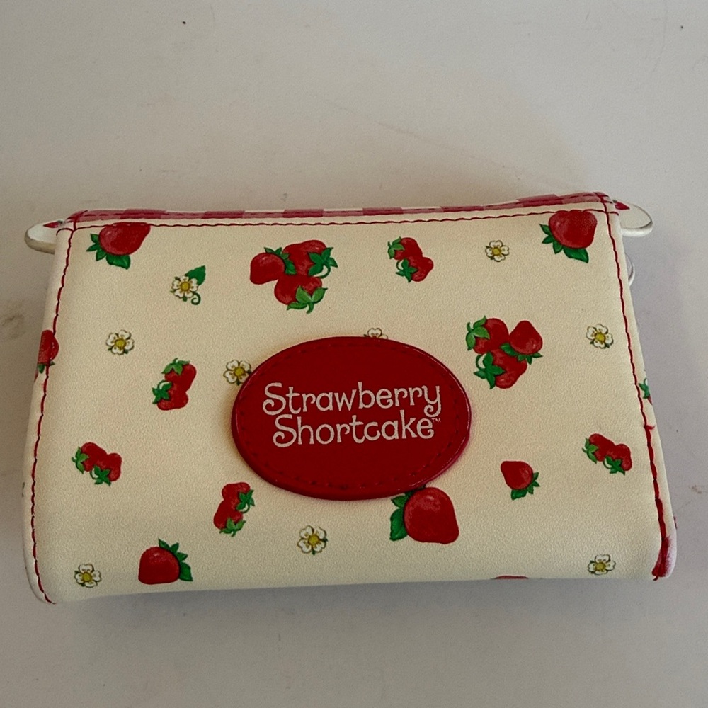 🍓 Strawberry shortcake 🍓 wallet Hot Topic - Picture 4 of 4